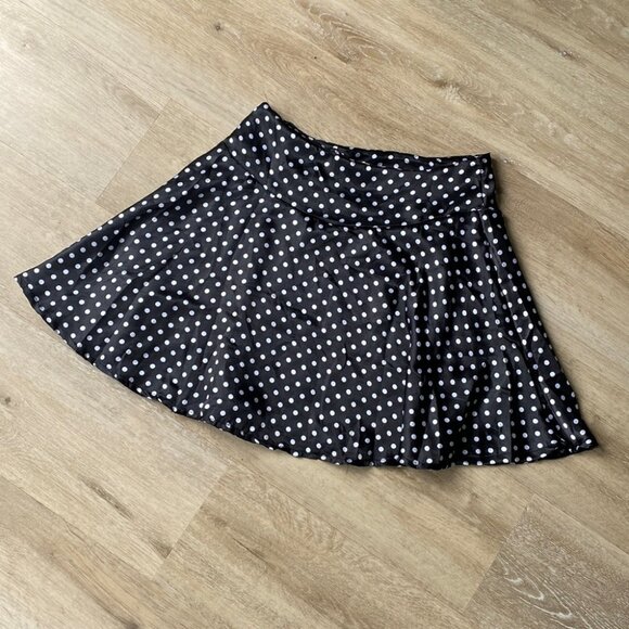 Polka dot mini skirt - Picture 1 of 3